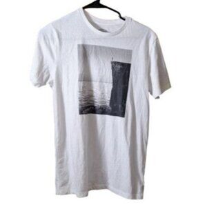Old Navy Men's T-Shirt White Small Graphic Man Ontop of Cliff Looking Over Wqter